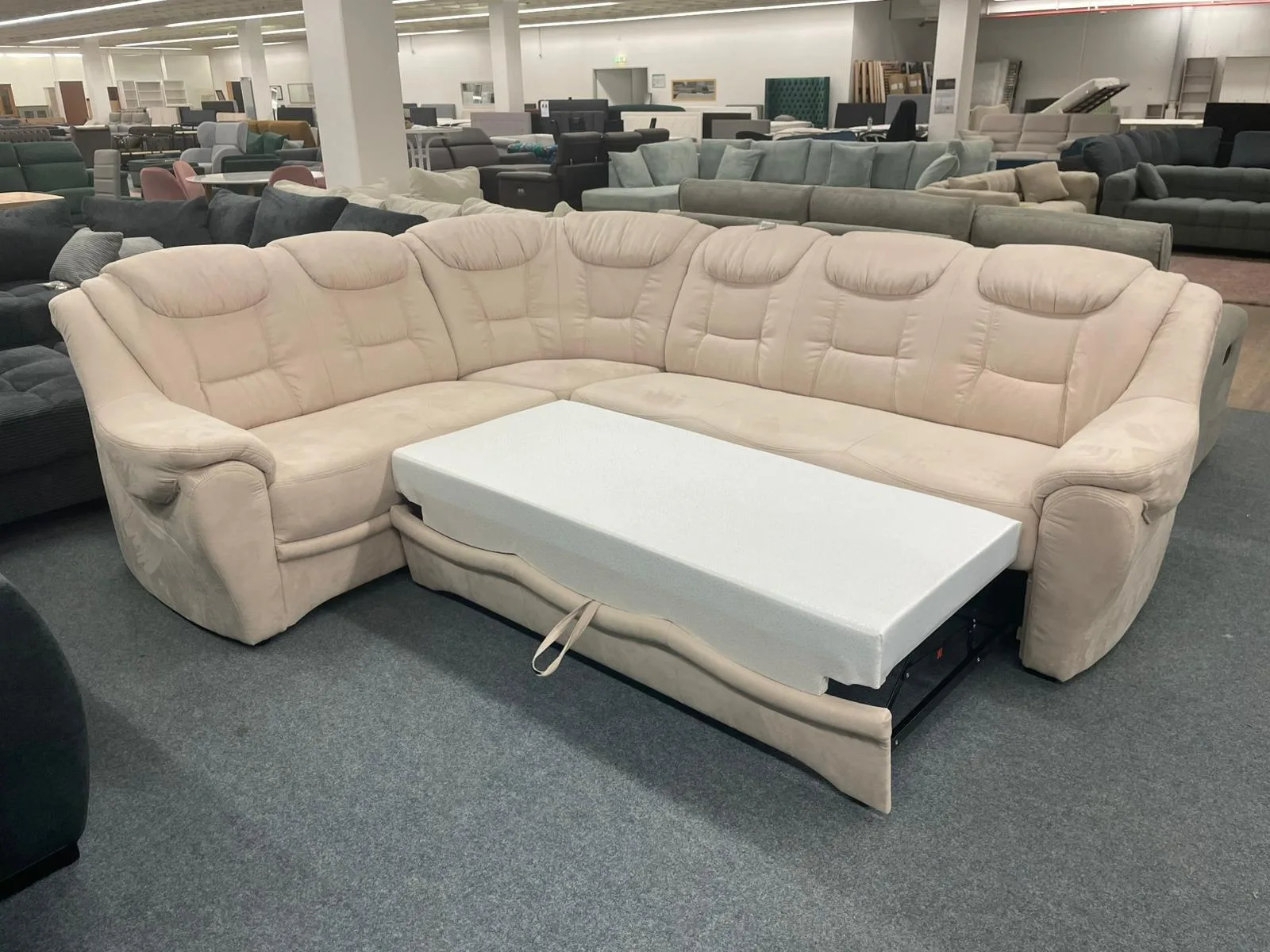 Beige Ecksofa mit Bettfunktion - Bild 2