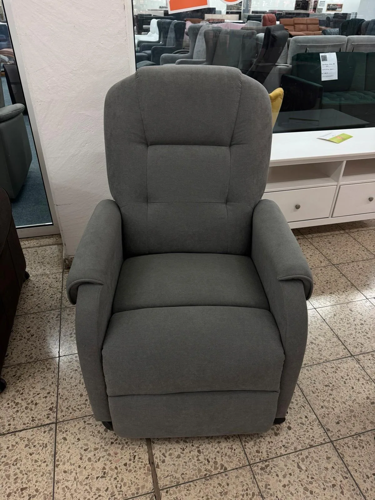 Eleganter Relaxsessel mit Seitentasche - Grau