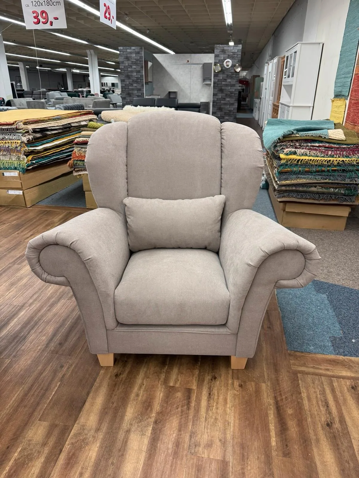 Eleganter Designersessel - Extra Breit