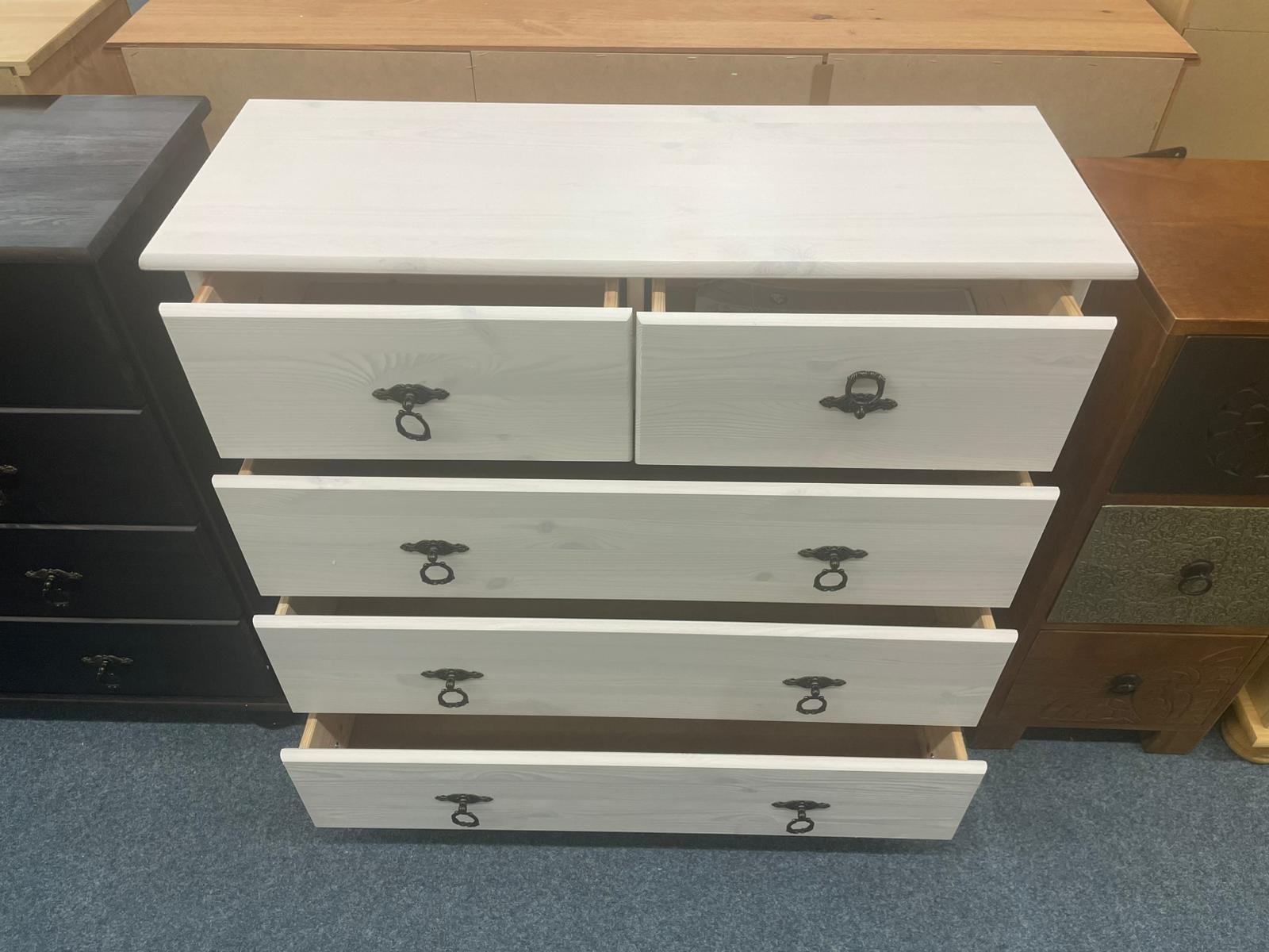 Weißes Massivholz-Kommode mit 5 Schubladen - Bild 2