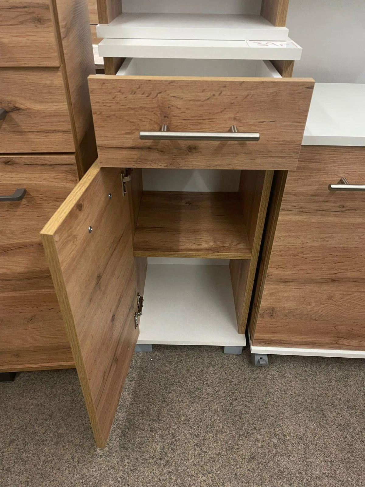 Eleganter Badezimmerunterschrank in Weiß - Bild 2