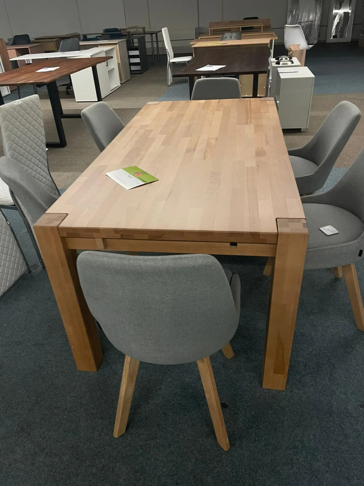 Eleganter Massivholz Esstisch für 399€ - Bild 3