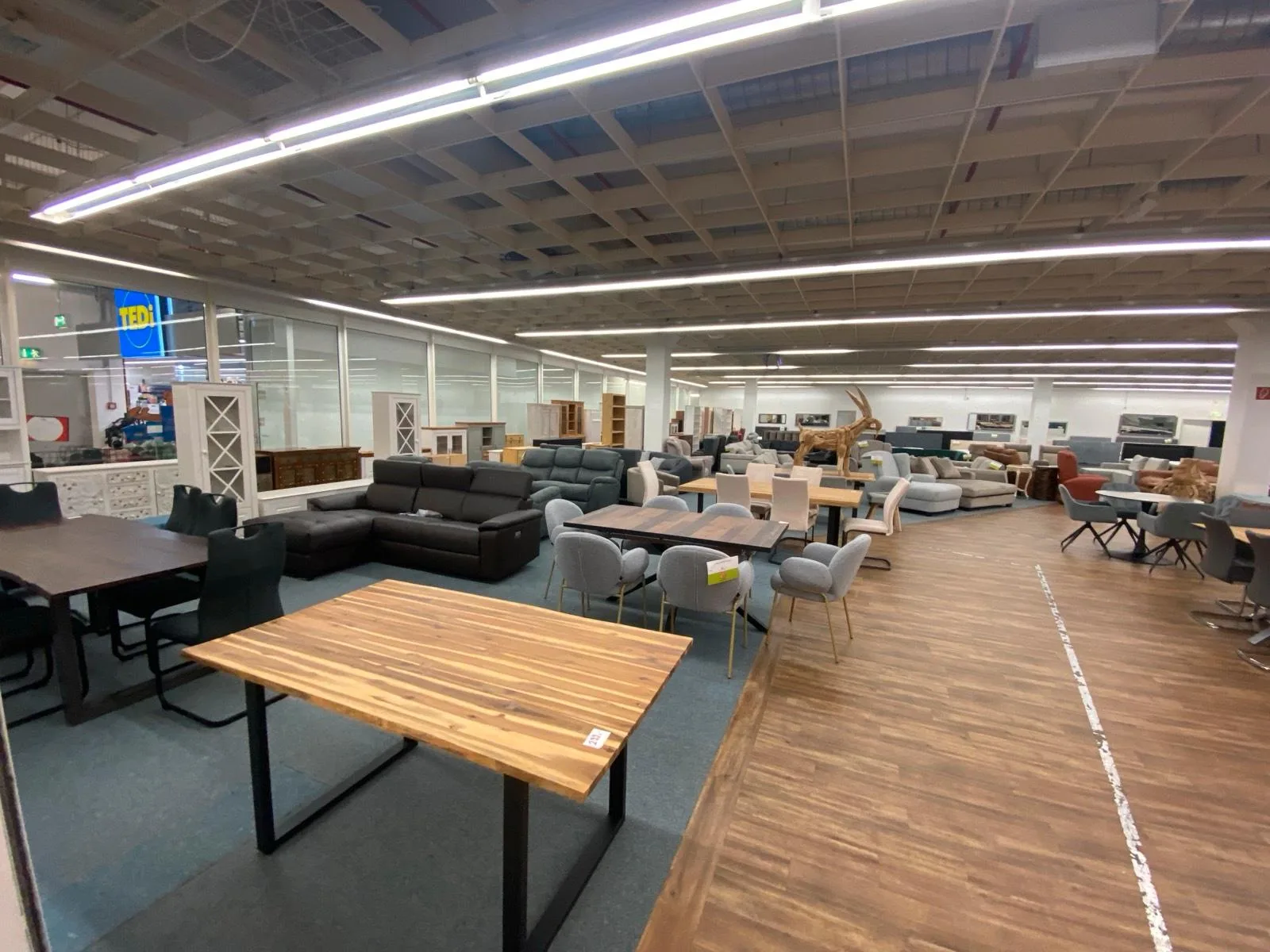 Möbel bis zu 70% günstiger im Outlet - Bild 2