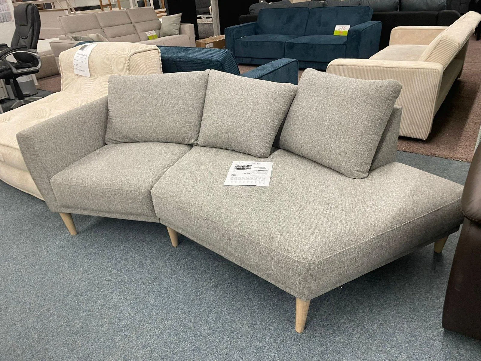 Elegantes 2,5-Sitzer Sofa in Grau