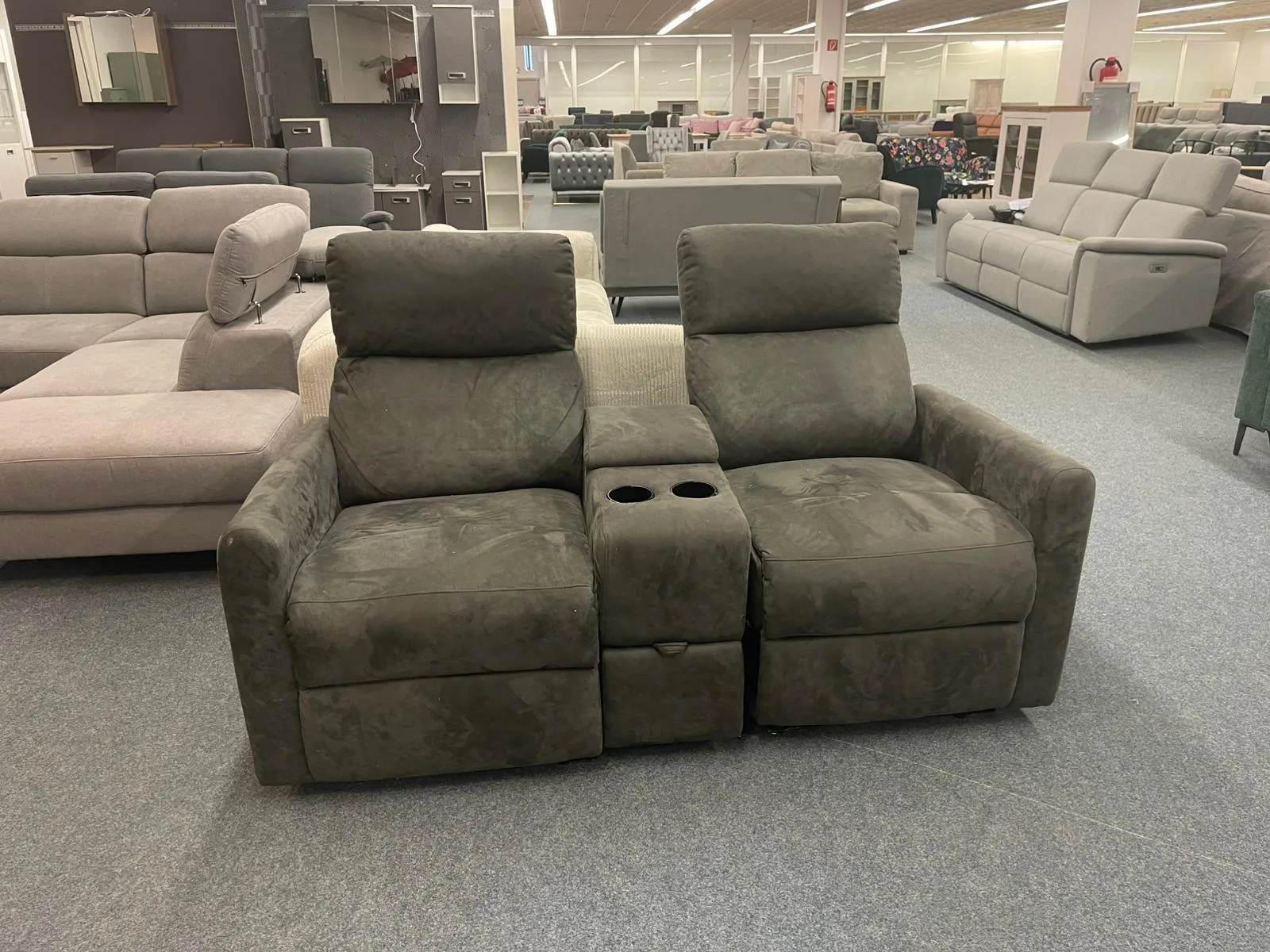 Manuell verstellbares 2er Kinosofa - Grau