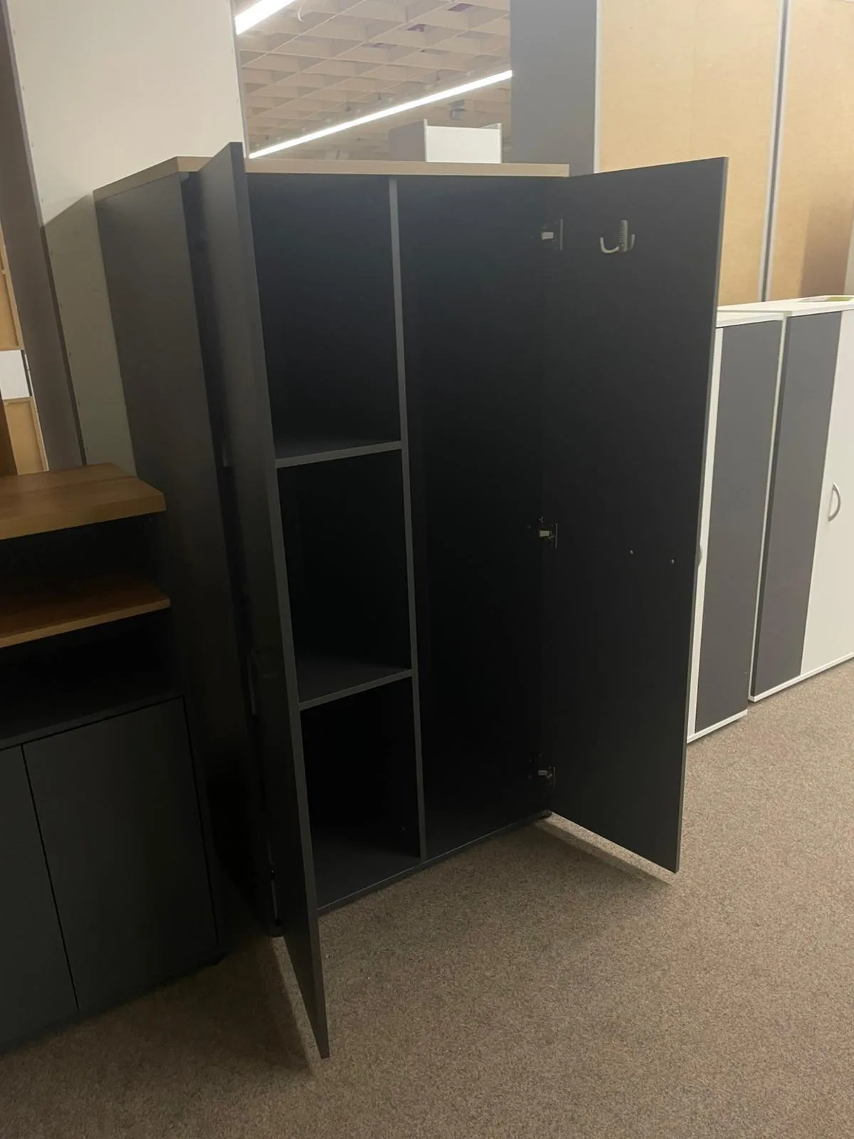 Stylischer Mehrzweckschrank mit 2 Türen - Bild 2