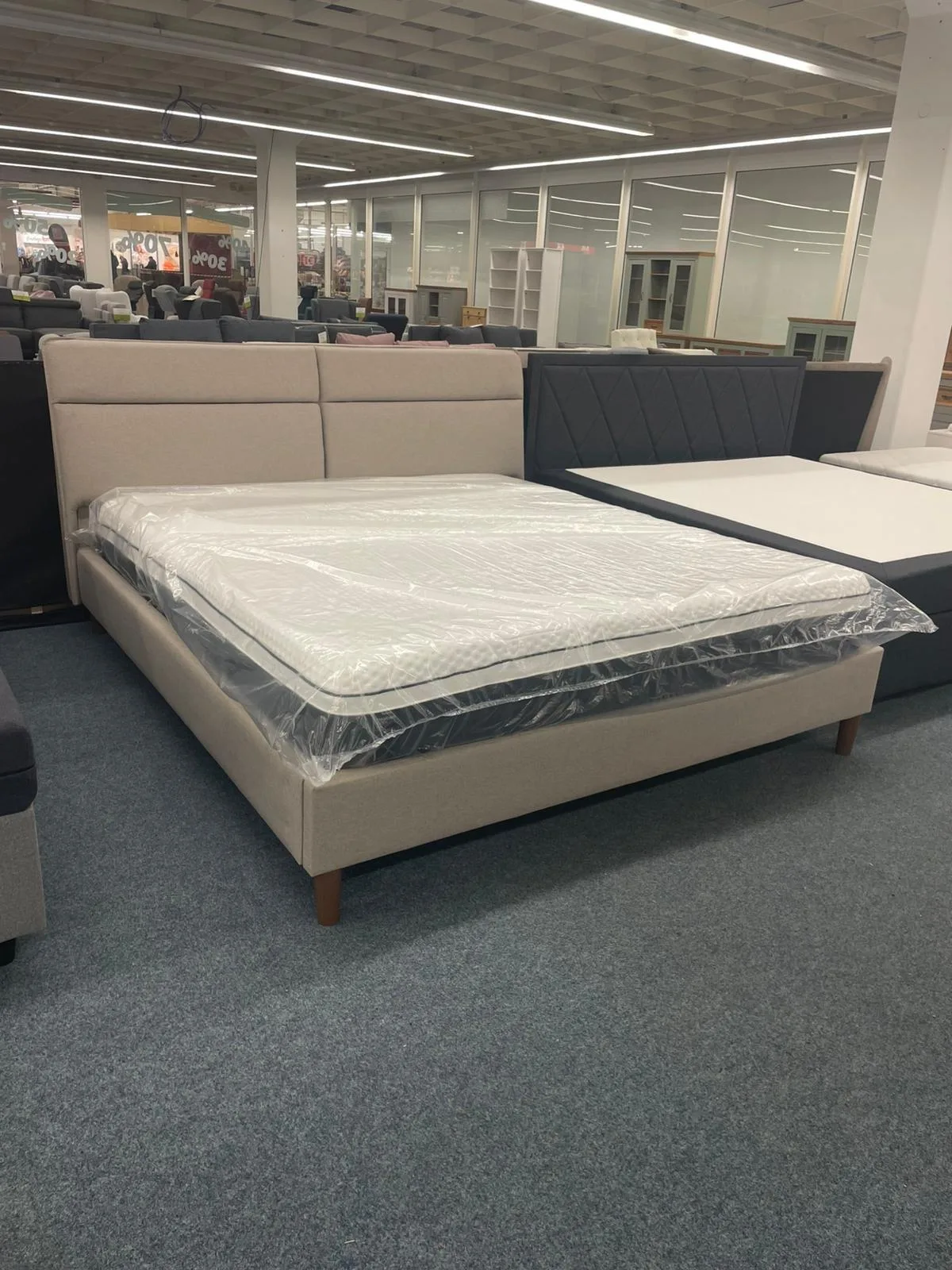 Elegantes Bett 180x200 cm - Braun - Bild 2