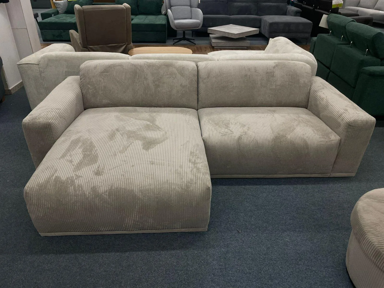 Beige Ecksofa mit Sessel aus Breitcord-Samt - Bild 2