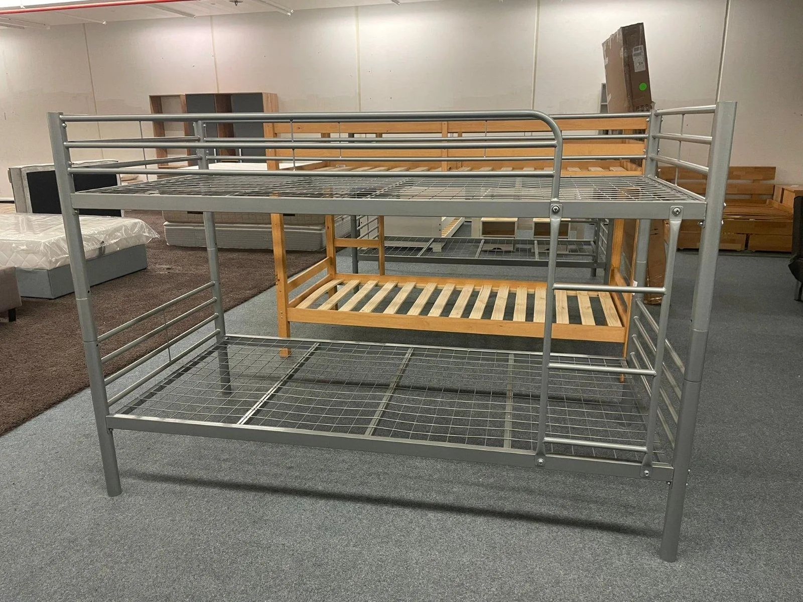 Metalletagenbett 90x200 mit Rundum Absturzschutz - Bild 2