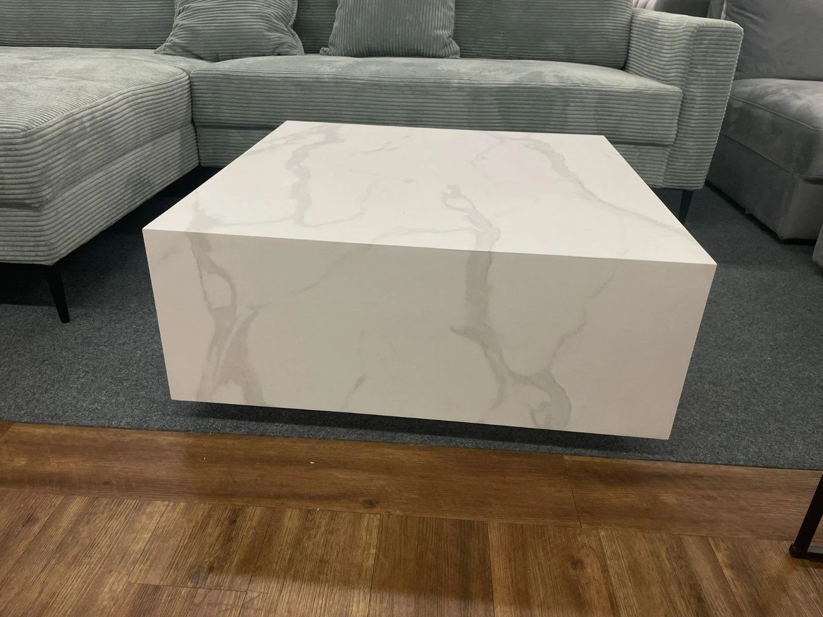 Eleganter Couchtisch in Marmoroptik - Weiß - Bild 2