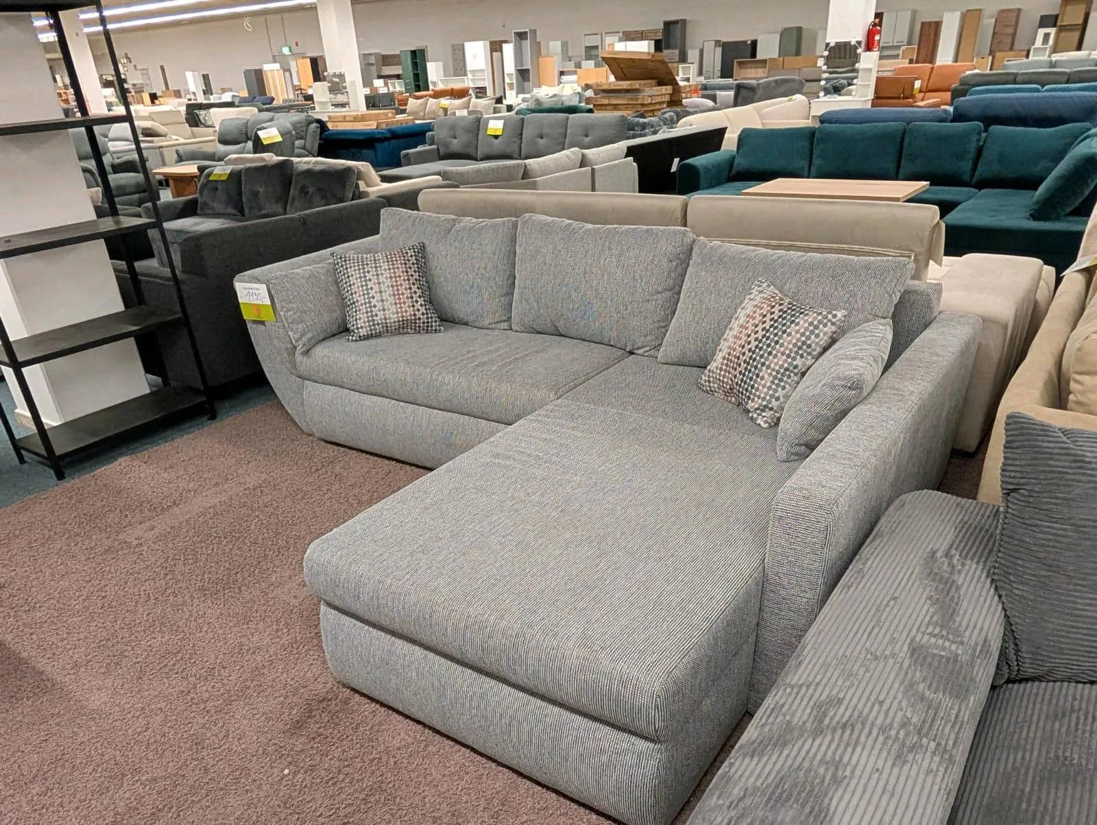 Grau Meliertes Ecksofa mit Bettfunktion