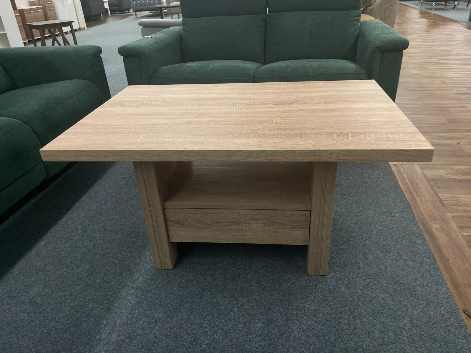 Eleganter Couchtisch mit Schublade in Eiche - Bild 2