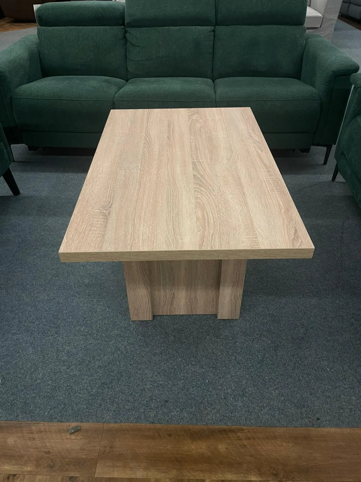 Eleganter Couchtisch mit Schublade in Eiche - Bild 3