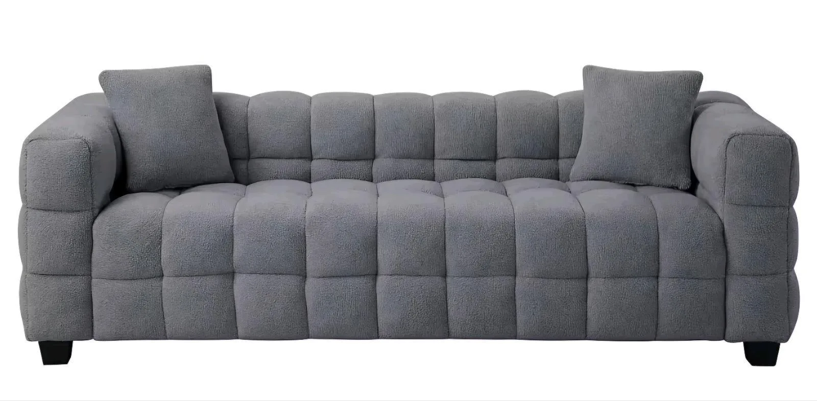 Gemütliches 3-Sitzer Sofa mit Zierkissen