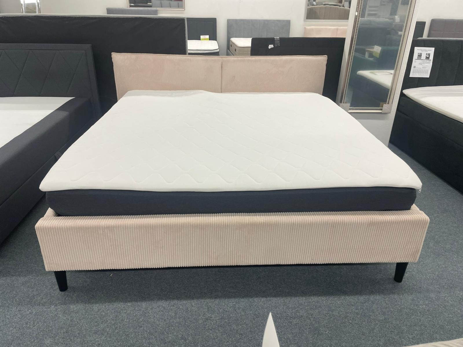 Cord Bett 180x200 inkl. Lattenrost & Matratze