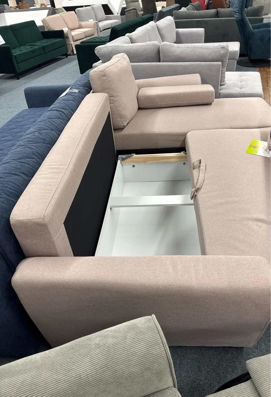 Rosa Ecksofa mit Schlaffunktion & Bettkasten - Bild 4