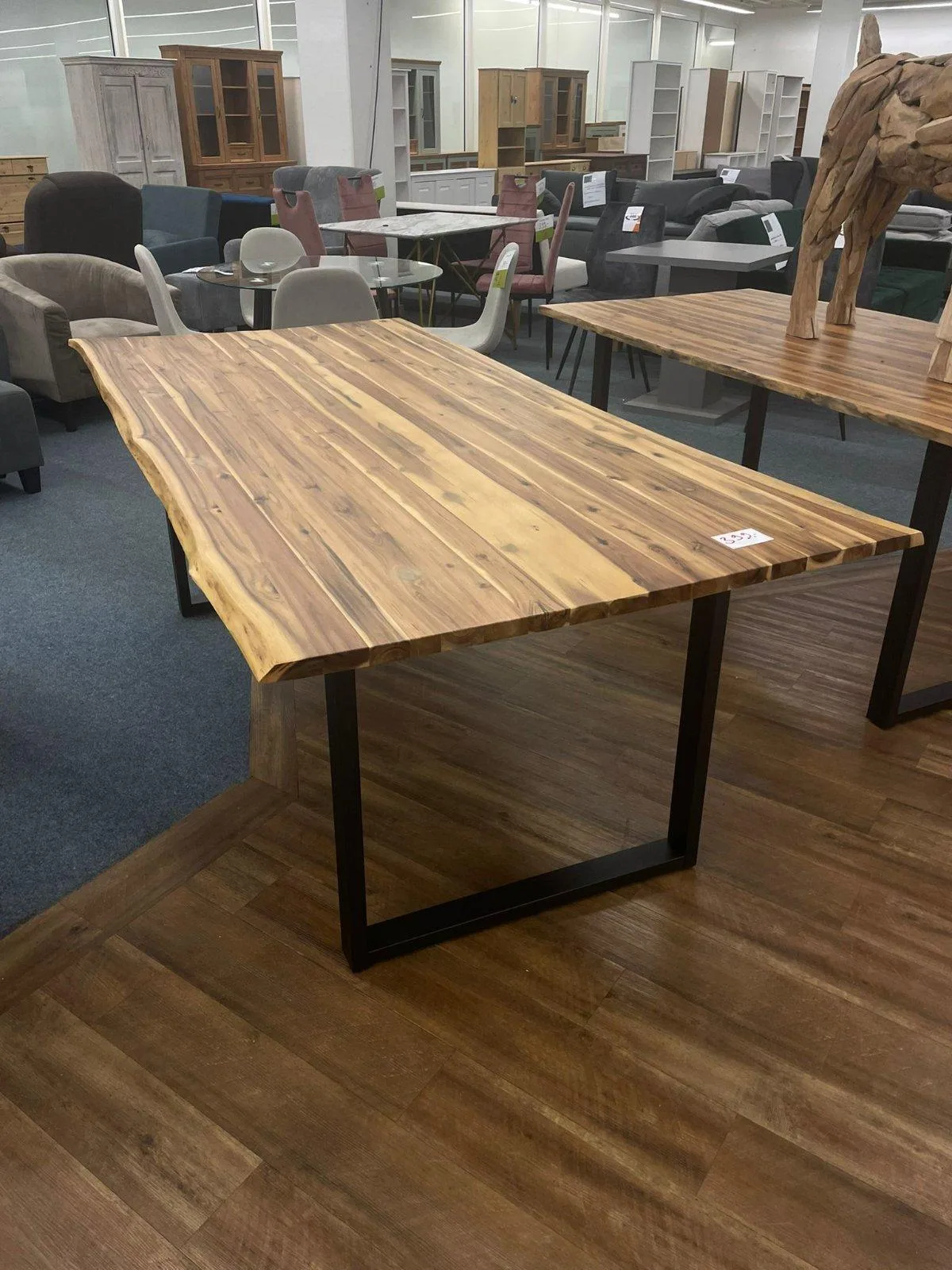 Esstisch Akazie massiv mit Baumkante 200x100 - Bild 2