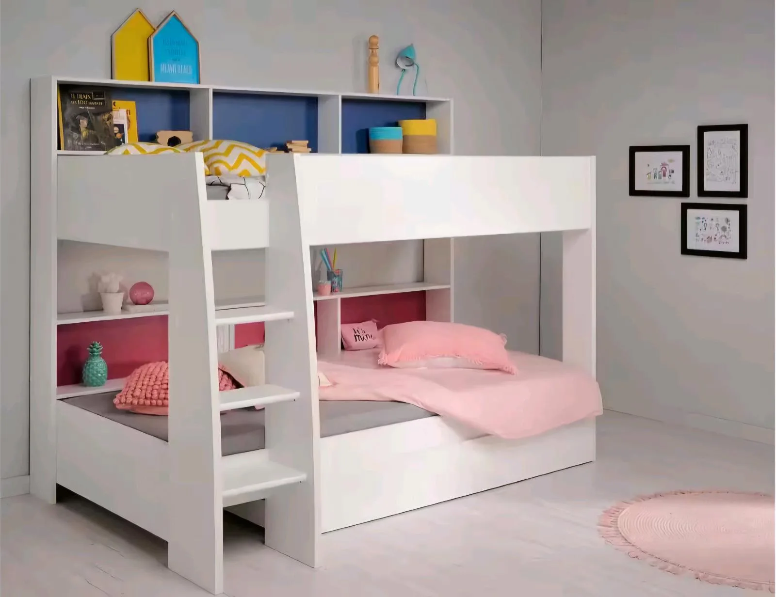 Etagenbett mit Stauraum und Sicherheit